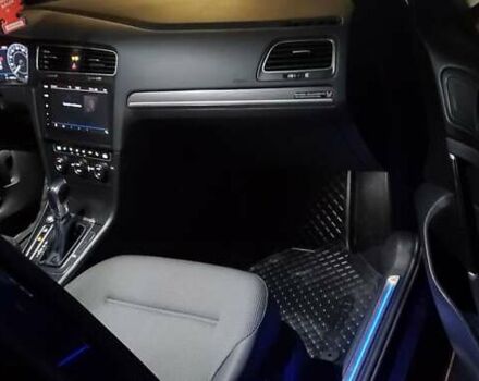 Красный Фольксваген e-Golf, объемом двигателя 0 л и пробегом 160 тыс. км за 11600 $, фото 35 на Automoto.ua