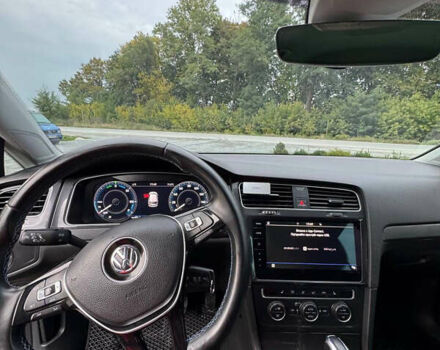 Червоний Фольксваген e-Golf, об'ємом двигуна 0 л та пробігом 130 тис. км за 12500 $, фото 9 на Automoto.ua