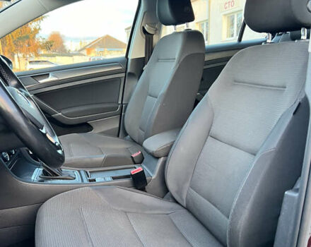 Красный Фольксваген e-Golf, объемом двигателя 0 л и пробегом 183 тыс. км за 11300 $, фото 13 на Automoto.ua