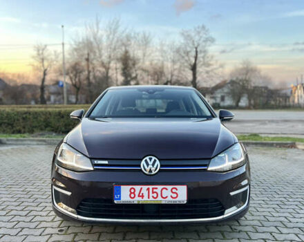 Красный Фольксваген e-Golf, объемом двигателя 0 л и пробегом 183 тыс. км за 11300 $, фото 2 на Automoto.ua