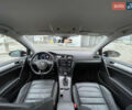 Красный Фольксваген e-Golf, объемом двигателя 0 л и пробегом 125 тыс. км за 13800 $, фото 21 на Automoto.ua