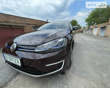 Червоний Фольксваген e-Golf, об'ємом двигуна 0 л та пробігом 88 тис. км за 13900 $, фото 2 на Automoto.ua