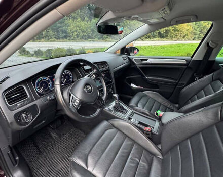 Червоний Фольксваген e-Golf, об'ємом двигуна 0 л та пробігом 130 тис. км за 12500 $, фото 8 на Automoto.ua