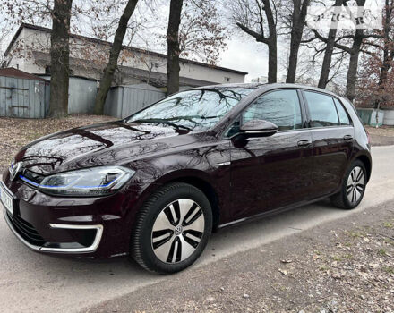 Червоний Фольксваген e-Golf, об'ємом двигуна 0 л та пробігом 88 тис. км за 13900 $, фото 19 на Automoto.ua