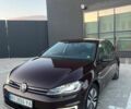 Красный Фольксваген e-Golf, объемом двигателя 0 л и пробегом 191 тыс. км за 11700 $, фото 1 на Automoto.ua
