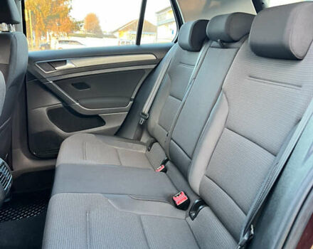 Красный Фольксваген e-Golf, объемом двигателя 0 л и пробегом 183 тыс. км за 11300 $, фото 15 на Automoto.ua