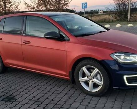 Красный Фольксваген e-Golf, объемом двигателя 0 л и пробегом 160 тыс. км за 11600 $, фото 6 на Automoto.ua