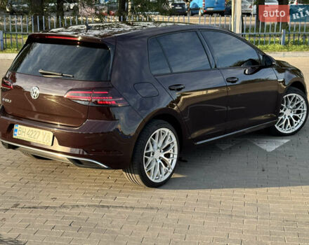 Красный Фольксваген e-Golf, объемом двигателя 0 л и пробегом 70 тыс. км за 18500 $, фото 3 на Automoto.ua