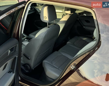 Красный Фольксваген e-Golf, объемом двигателя 0 л и пробегом 70 тыс. км за 18500 $, фото 9 на Automoto.ua