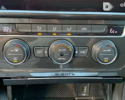 Фольксваген e-Golf, объемом двигателя 0 л и пробегом 92 тыс. км за 19950 $, фото 23 на Automoto.ua