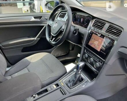 Фольксваген e-Golf, объемом двигателя 0 л и пробегом 85 тыс. км за 19999 $, фото 19 на Automoto.ua