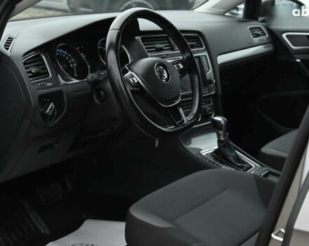 Фольксваген e-Golf, объемом двигателя 4.25 л и пробегом 112 тыс. км за 10350 $, фото 15 на Automoto.ua