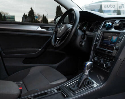 Фольксваген e-Golf, объемом двигателя 0 л и пробегом 110 тыс. км за 10500 $, фото 23 на Automoto.ua