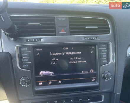 Фольксваген e-Golf, объемом двигателя 0 л и пробегом 110 тыс. км за 10800 $, фото 13 на Automoto.ua