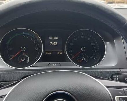 Фольксваген e-Golf, объемом двигателя 0 л и пробегом 126 тыс. км за 7600 $, фото 7 на Automoto.ua