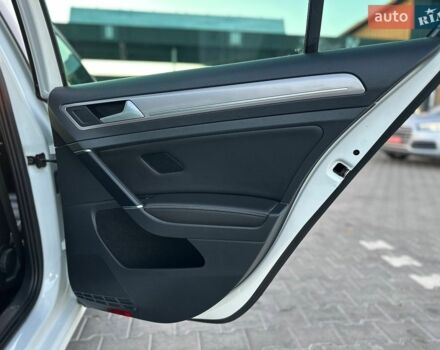 Фольксваген e-Golf, объемом двигателя 0 л и пробегом 156 тыс. км за 7950 $, фото 95 на Automoto.ua