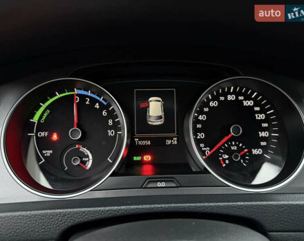 Фольксваген e-Golf, объемом двигателя 0 л и пробегом 110 тыс. км за 8990 $, фото 45 на Automoto.ua