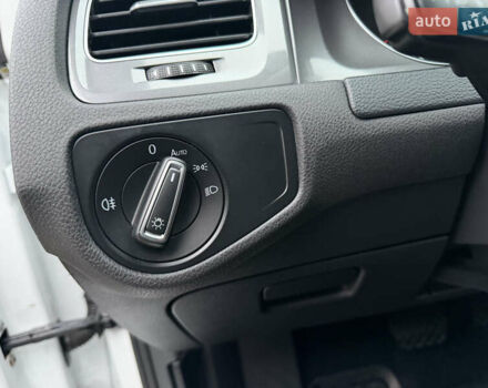 Фольксваген e-Golf, объемом двигателя 0 л и пробегом 110 тыс. км за 8990 $, фото 41 на Automoto.ua