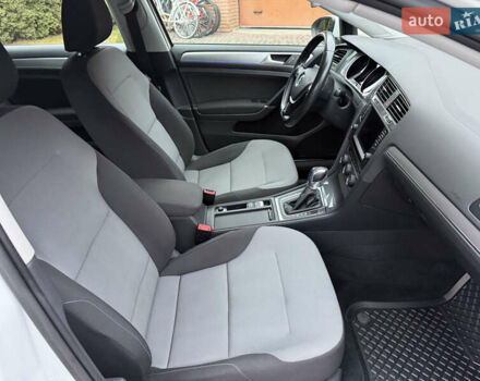 Фольксваген e-Golf, объемом двигателя 0 л и пробегом 110 тыс. км за 8990 $, фото 51 на Automoto.ua