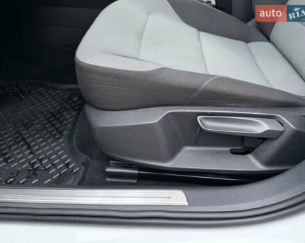 Фольксваген e-Golf, объемом двигателя 0 л и пробегом 110 тыс. км за 8990 $, фото 69 на Automoto.ua