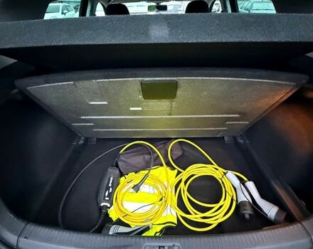 Фольксваген e-Golf, объемом двигателя 86 л и пробегом 139 тыс. км за 9999 $, фото 13 на Automoto.ua