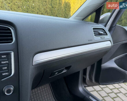 Фольксваген e-Golf, объемом двигателя 0 л и пробегом 99 тыс. км за 9300 $, фото 67 на Automoto.ua