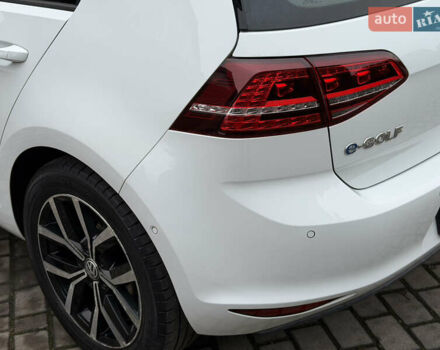 Фольксваген e-Golf, объемом двигателя 0 л и пробегом 110 тыс. км за 8990 $, фото 19 на Automoto.ua