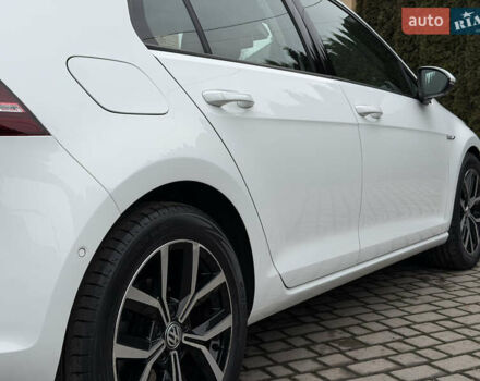 Фольксваген e-Golf, объемом двигателя 0 л и пробегом 110 тыс. км за 8990 $, фото 27 на Automoto.ua