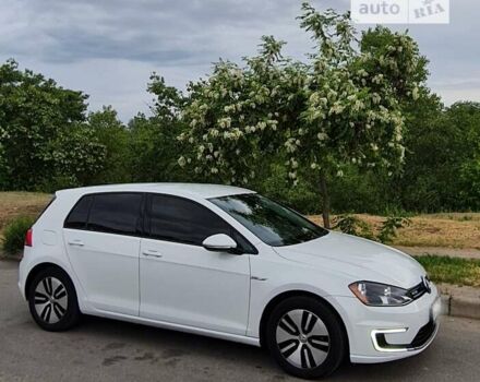 Фольксваген e-Golf, объемом двигателя 0 л и пробегом 80 тыс. км за 14000 $, фото 1 на Automoto.ua