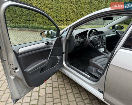 Фольксваген e-Golf, объемом двигателя 0 л и пробегом 92 тыс. км за 9450 $, фото 37 на Automoto.ua