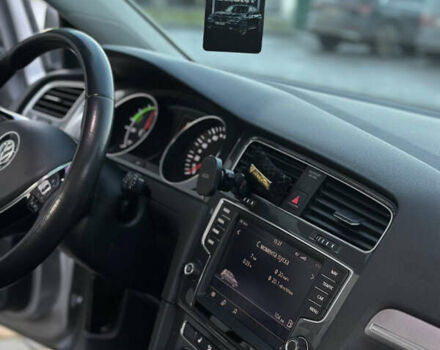 Фольксваген e-Golf, об'ємом двигуна 0 л та пробігом 102 тис. км за 8600 $, фото 13 на Automoto.ua