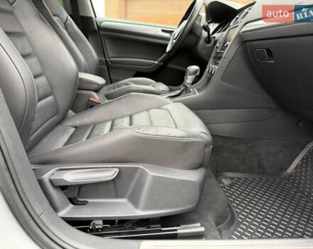 Фольксваген e-Golf, объемом двигателя 0 л и пробегом 92 тыс. км за 9450 $, фото 62 на Automoto.ua