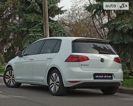 Фольксваген e-Golf, объемом двигателя 0 л и пробегом 70 тыс. км за 11700 $, фото 4 на Automoto.ua