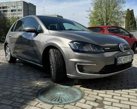 Фольксваген e-Golf, объемом двигателя 0 л и пробегом 120 тыс. км за 12300 $, фото 1 на Automoto.ua