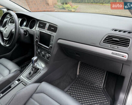 Фольксваген e-Golf, объемом двигателя 0 л и пробегом 92 тыс. км за 9450 $, фото 43 на Automoto.ua