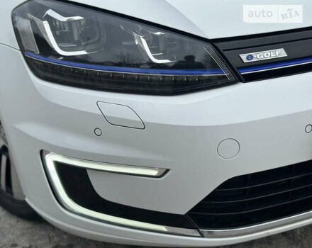 Фольксваген e-Golf, объемом двигателя 0 л и пробегом 95 тыс. км за 11800 $, фото 11 на Automoto.ua