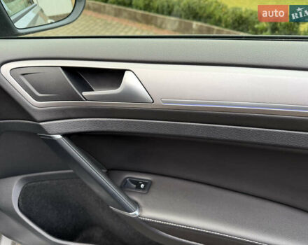 Фольксваген e-Golf, объемом двигателя 0 л и пробегом 92 тыс. км за 9450 $, фото 90 на Automoto.ua