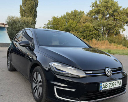 Фольксваген e-Golf, объемом двигателя 0 л и пробегом 90 тыс. км за 13999 $, фото 7 на Automoto.ua