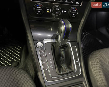 Фольксваген e-Golf, объемом двигателя 0 л и пробегом 137 тыс. км за 11500 $, фото 38 на Automoto.ua