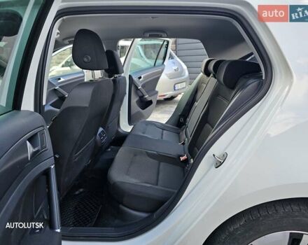 Фольксваген e-Golf, объемом двигателя 0 л и пробегом 49 тыс. км за 17700 $, фото 10 на Automoto.ua