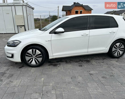 Фольксваген e-Golf, объемом двигателя 0 л и пробегом 98 тыс. км за 13000 $, фото 8 на Automoto.ua
