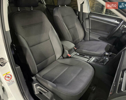 Фольксваген e-Golf, объемом двигателя 0 л и пробегом 137 тыс. км за 11500 $, фото 53 на Automoto.ua