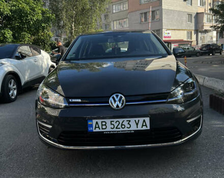 Фольксваген e-Golf, объемом двигателя 0 л и пробегом 64 тыс. км за 14500 $, фото 1 на Automoto.ua