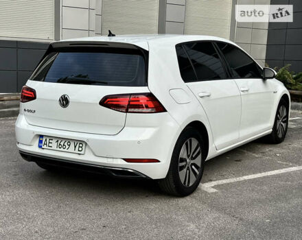 Фольксваген e-Golf, об'ємом двигуна 0 л та пробігом 69 тис. км за 15999 $, фото 12 на Automoto.ua