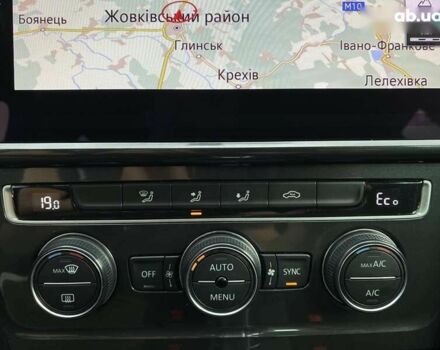 Фольксваген e-Golf, объемом двигателя 0 л и пробегом 104 тыс. км за 12700 $, фото 25 на Automoto.ua