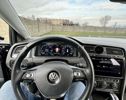 Фольксваген e-Golf, объемом двигателя 0 л и пробегом 80 тыс. км за 15500 $, фото 9 на Automoto.ua