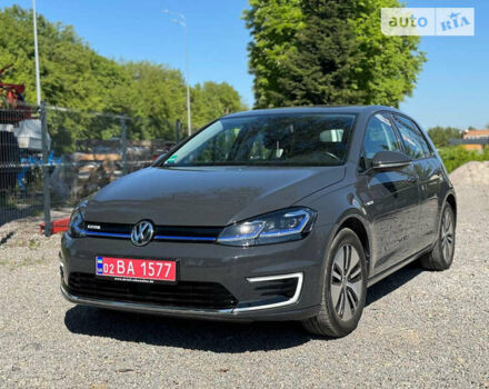 Фольксваген e-Golf, объемом двигателя 0 л и пробегом 64 тыс. км за 14500 $, фото 7 на Automoto.ua