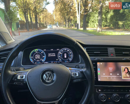 Фольксваген e-Golf, объемом двигателя 0 л и пробегом 123 тыс. км за 15600 $, фото 6 на Automoto.ua
