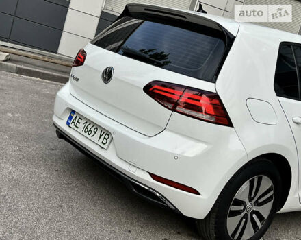 Фольксваген e-Golf, объемом двигателя 0 л и пробегом 69 тыс. км за 15999 $, фото 20 на Automoto.ua