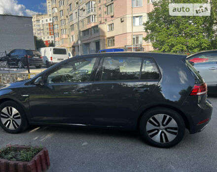 Фольксваген e-Golf, объемом двигателя 0 л и пробегом 64 тыс. км за 14500 $, фото 4 на Automoto.ua